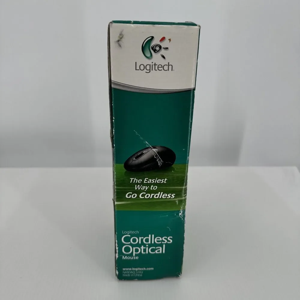 [NEW SEALED] Logitech Cordless Optical Mouse 910-000132 USB / PS2 in‎ Box